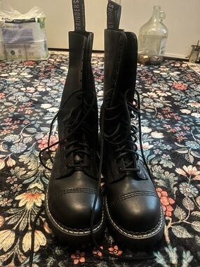 Black Leather Grinders Boots - Men's